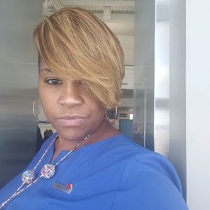 Meet your Posher, Nakesha